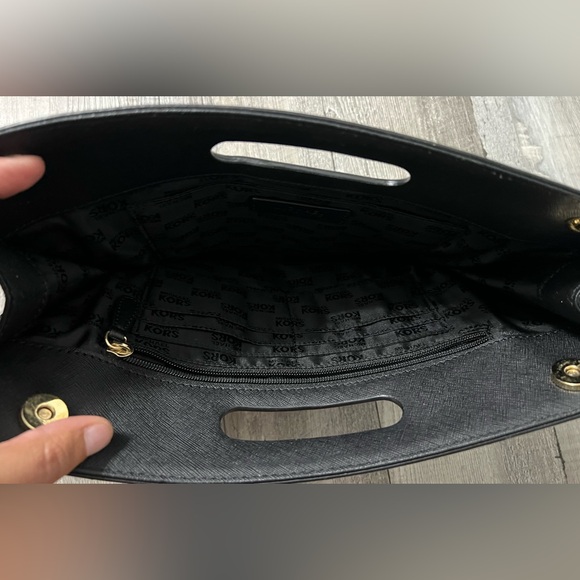 Michael Kors‎ clucth - Picture 3 of 5